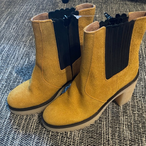 NWOT Free People James Chelsea Boots suede chunky - Picture 6 of 7